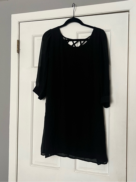 Dresses & Skirts - Black Crisscross Neck Shift Dress - Women